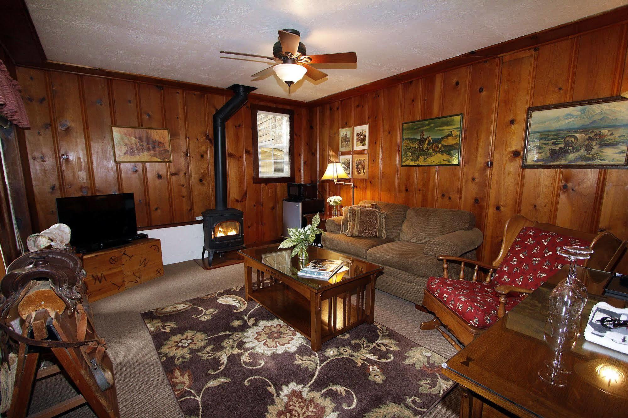 جيرنفيل Fern Grove Cottages المظهر الخارجي الصورة